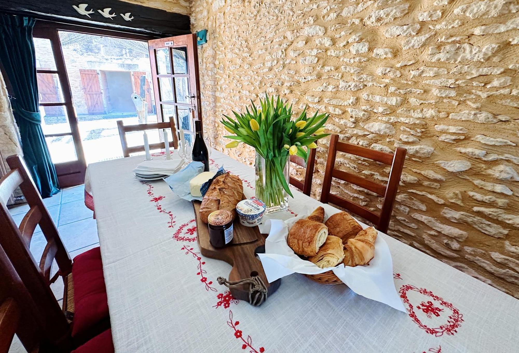 Le Chevrefeuille Chambres D'Hotes Et Gites De Charme Meyrals Esterno foto